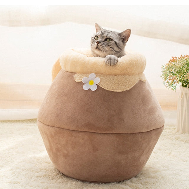 Warm Shapable Cat Bed